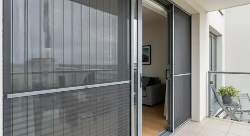 İncek'in Seçkin Yapıları İçin Özel Pileli Sineklik